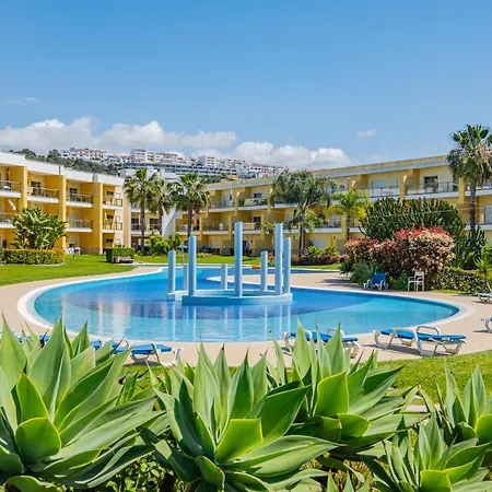 Marina Garden Hotel *